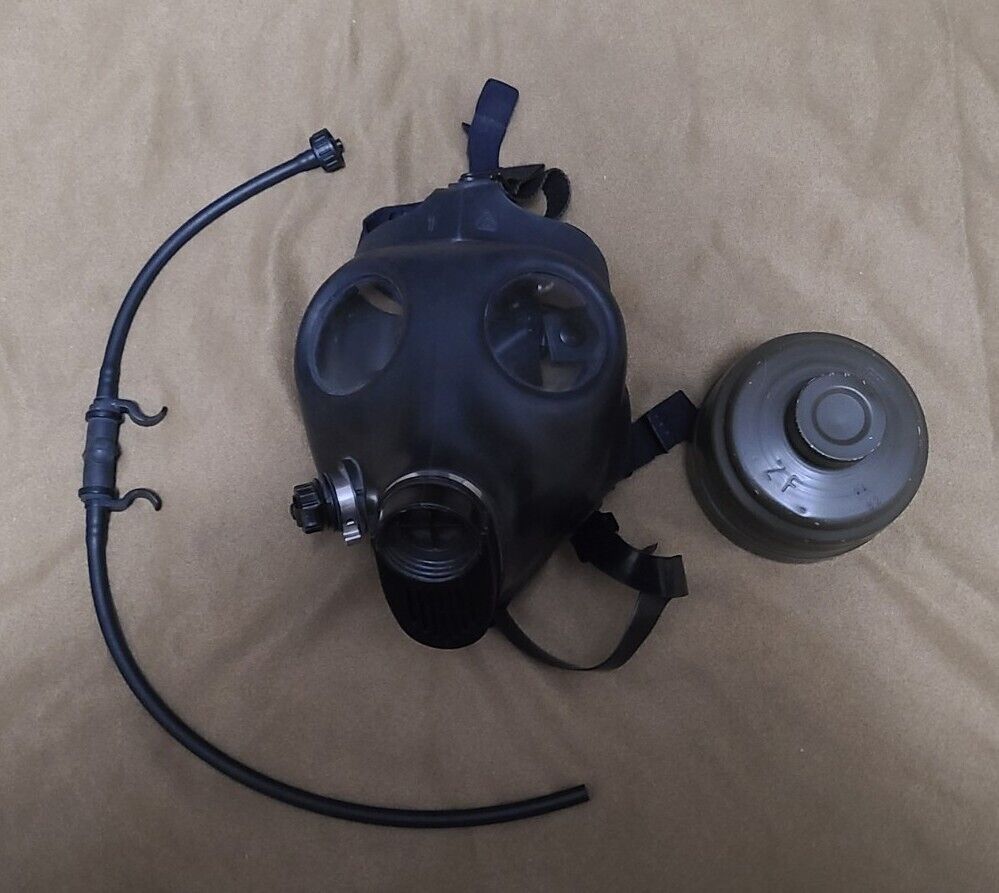 Israeli IDF Model 4A1 40mm Gas Mask w/Filter And Drink Tube **USA SELLER**