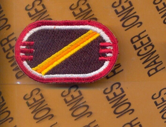 US Army 3rd Sq 16th Cavalry Bn Airborne parachute oval patch c/e