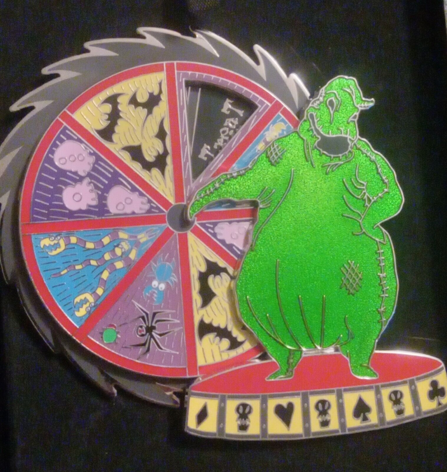 DLR Disney NBC Oogie Boogie Trick, Treat or Trade 2006 Spinner Jumbo LE 500 Pin