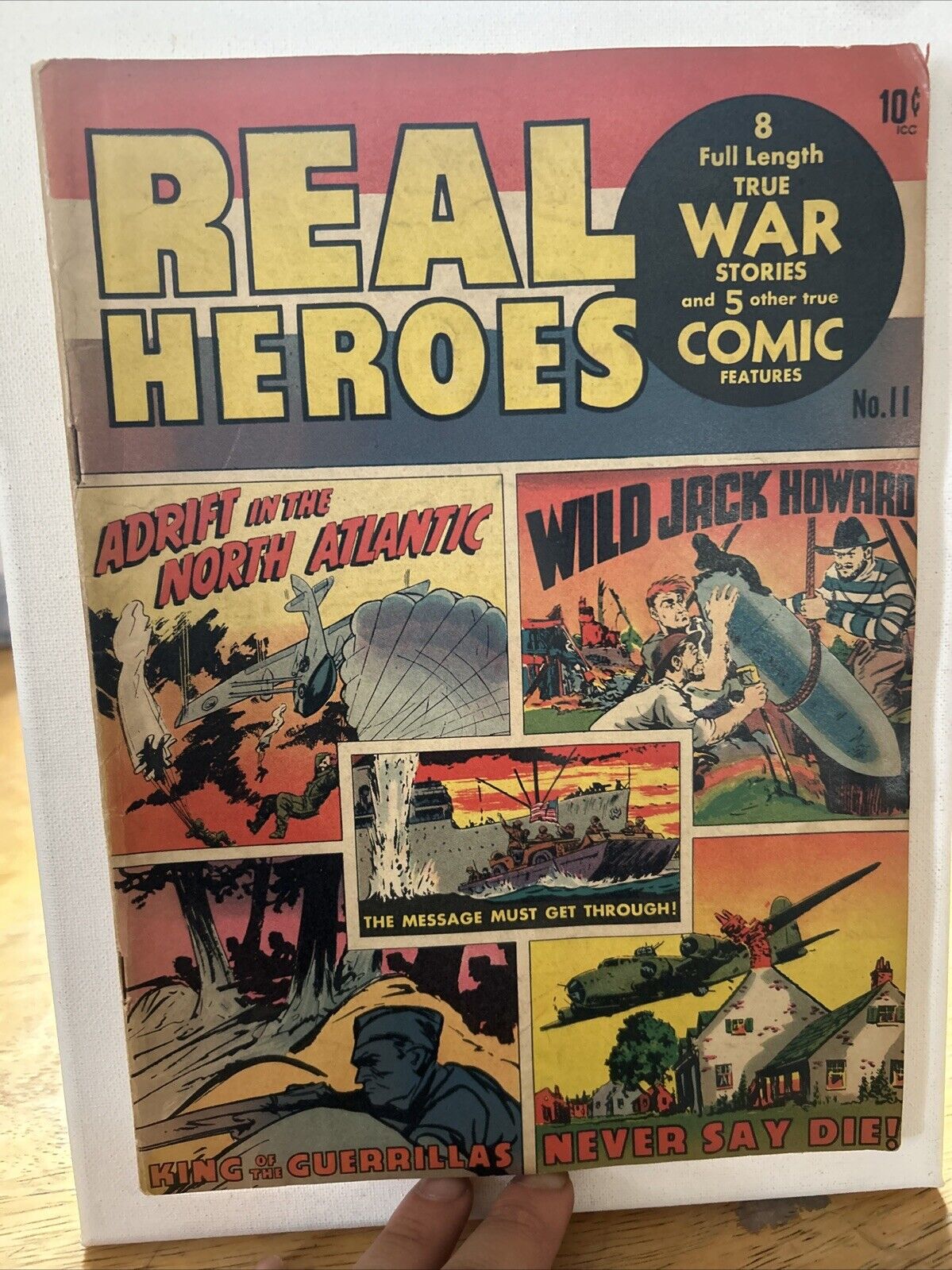 REAL HEROES #11 - Autumn 1943 Comic Book - 8 True War Stories - 5 Comic Features