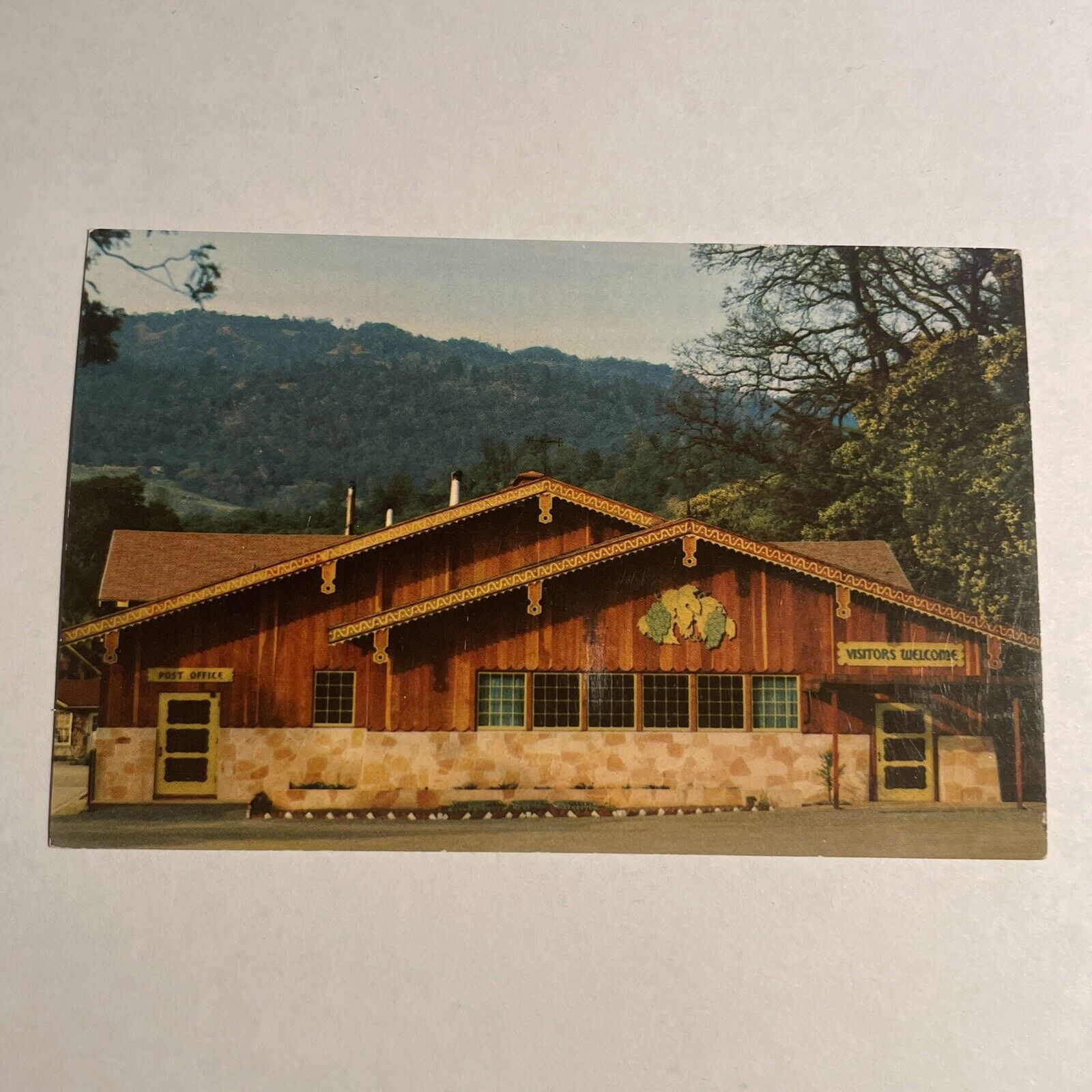 Vintage Court San Rafael California Chrome Postcard Highway 101