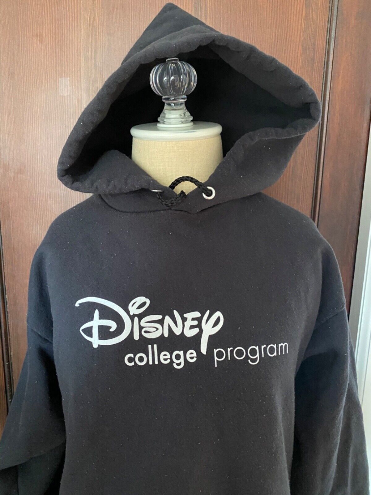 Disney College Program Cast Member Exclusive Black Pullover Hoodie Jacket Medium