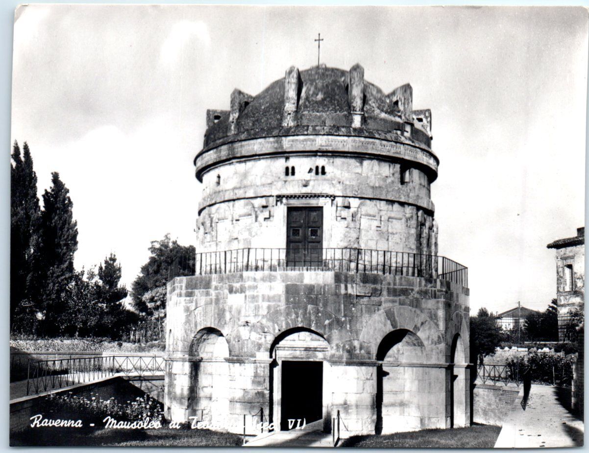 Postcard - Teodorico Mausoleum - Ravenna, Italy