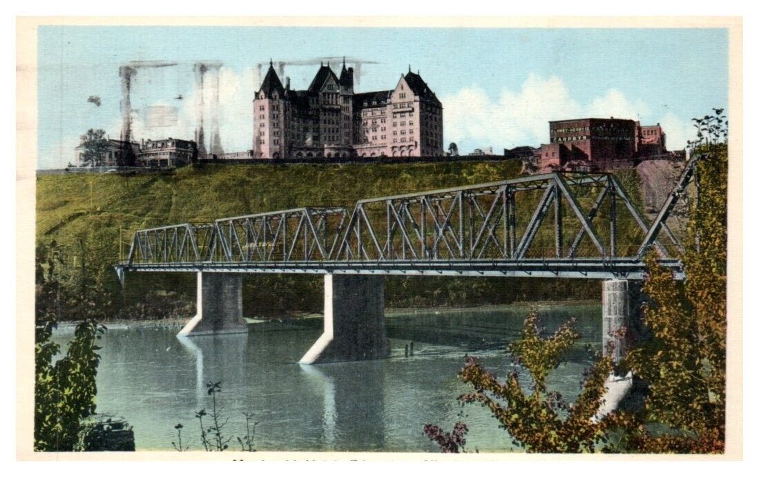 MACDONALD HOTEL Edmonton, ALBERTA Canada railroad bridge - Postcard