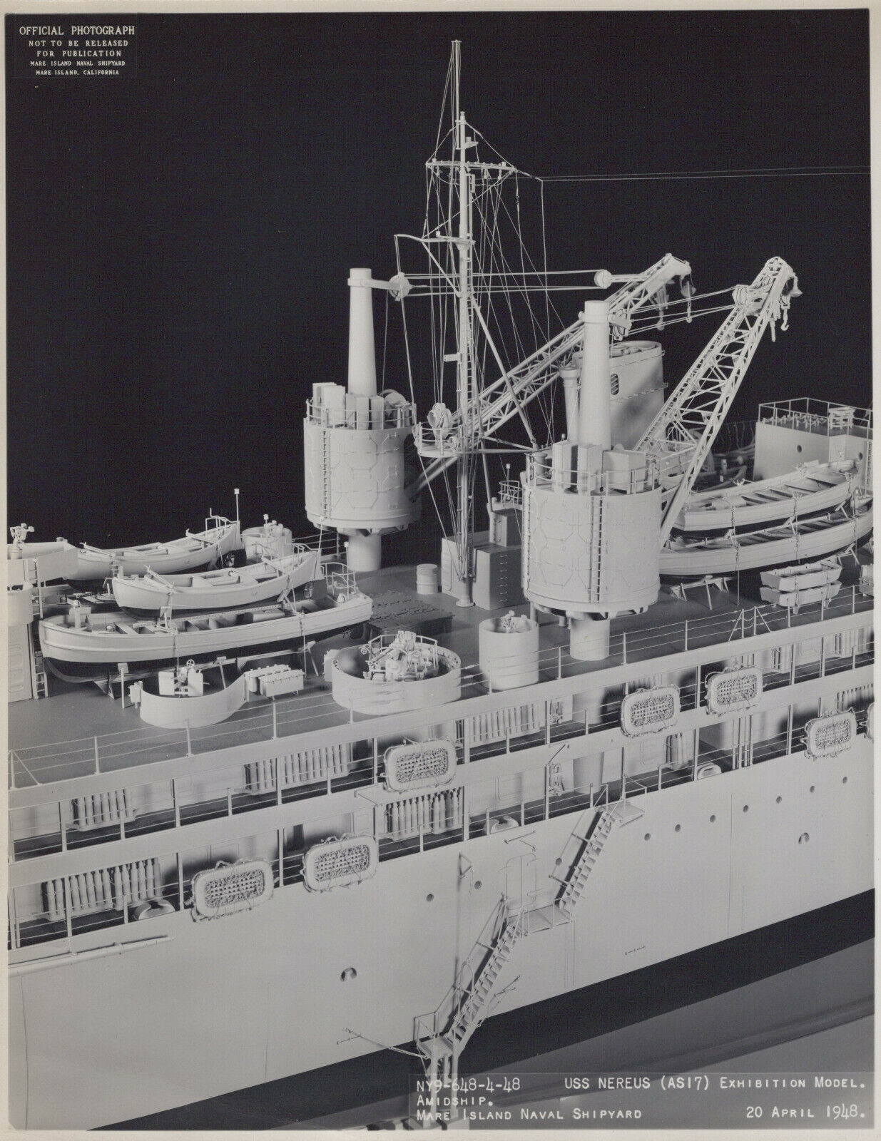 Mare Island Naval Shipyard USS NEREUS AS-17 Exhibition Model AMIDSHIP 1948 Photo