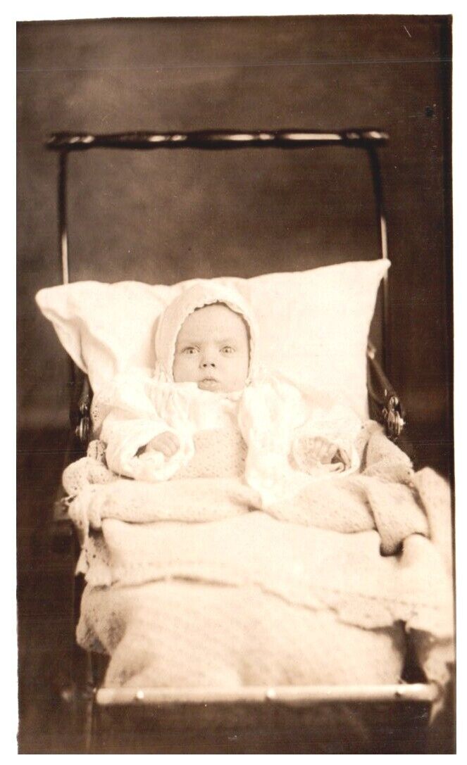 BABY IN A STROLLER.VTG REAL PHOTO POSTCARD RPPC*C14