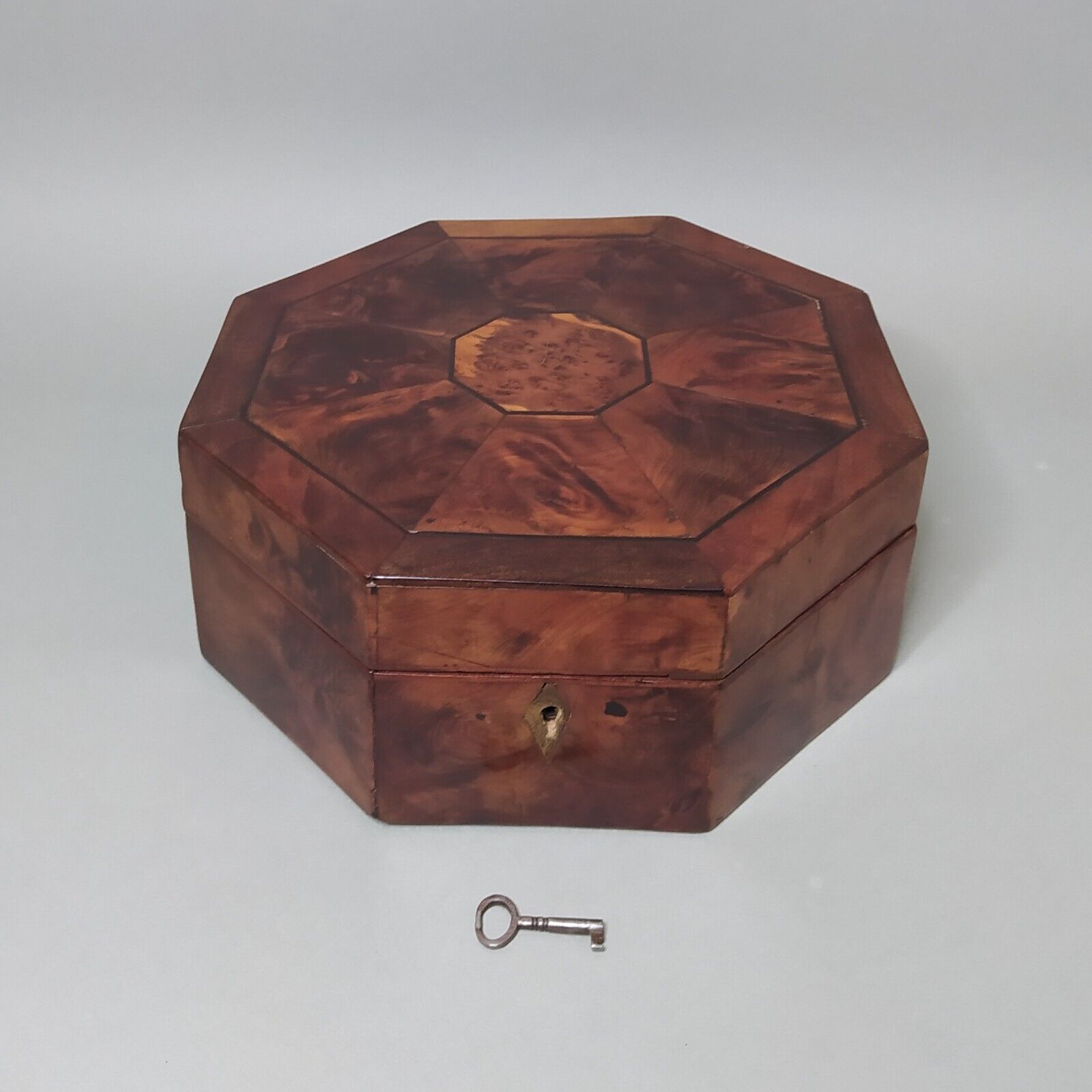 *RARE* Mahogany Octagonal 20th Century Georgian Period Jewelry Box Including Key