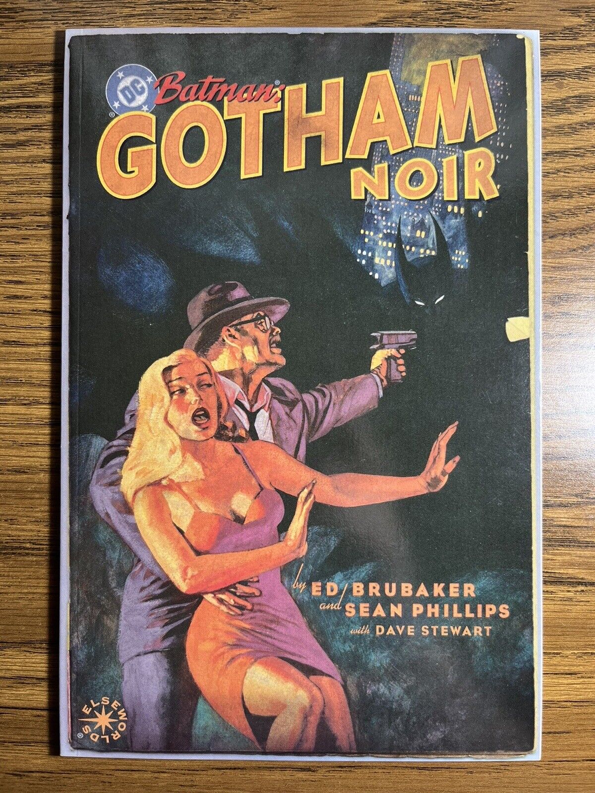 BATMAN GOTHAM NOIR 1 HIGH GRADE SEAN PHILLIPS COVER ELSEWORLD DC COMICS 2001