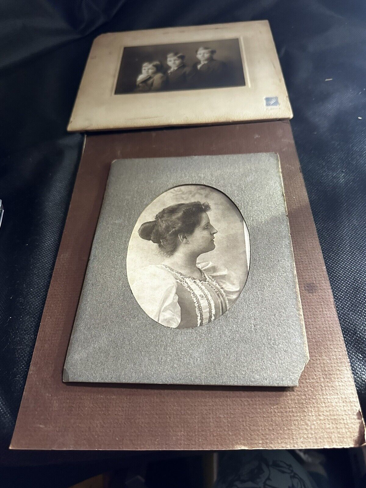 2 Photocard Antique Oval Photos  On Board Woman 19th Century Dress And 3 Boys