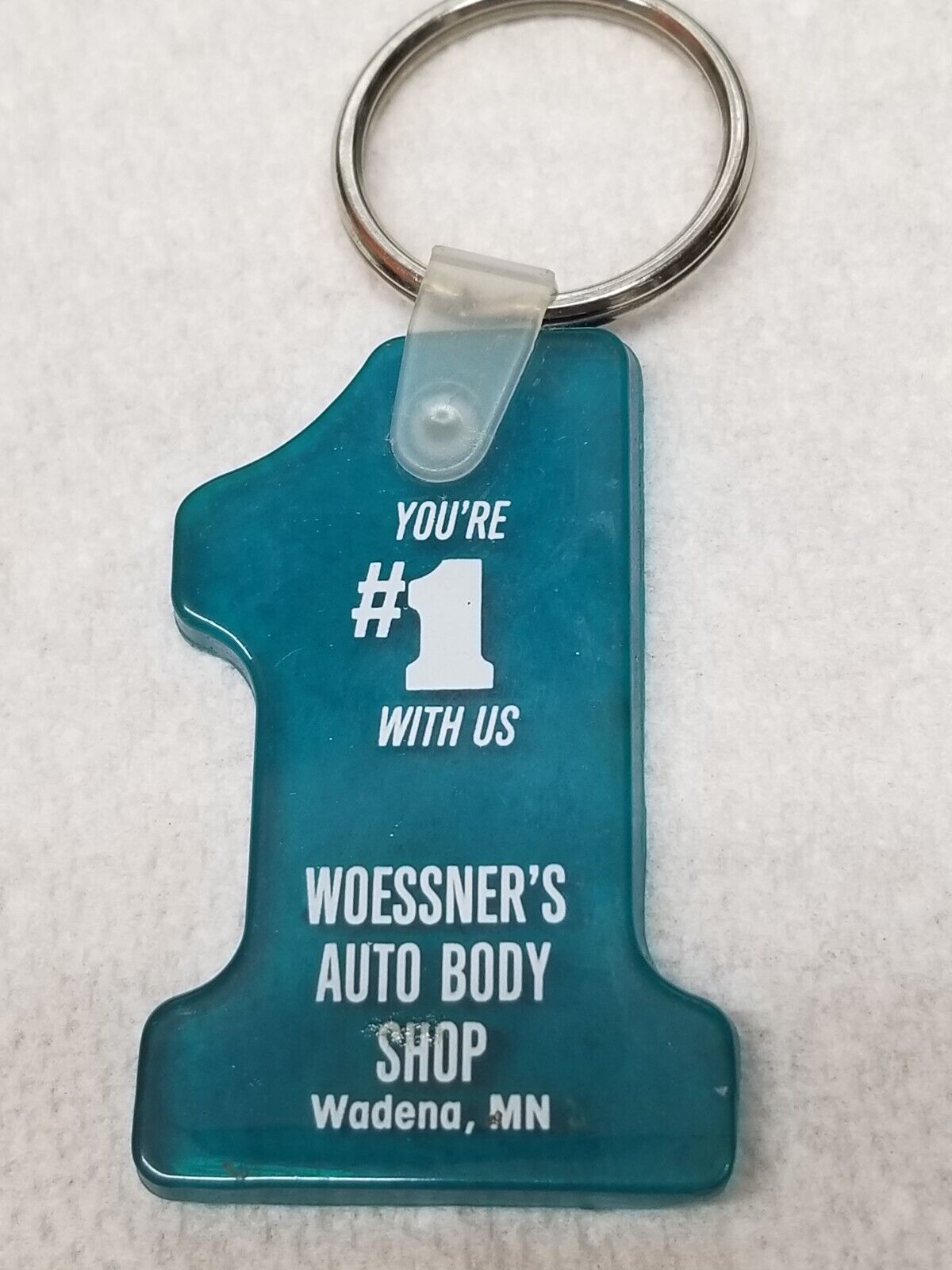 Woessner\'s Auto Body Shop Keychain Wadena Minnesota Plastic 1980s Vintage