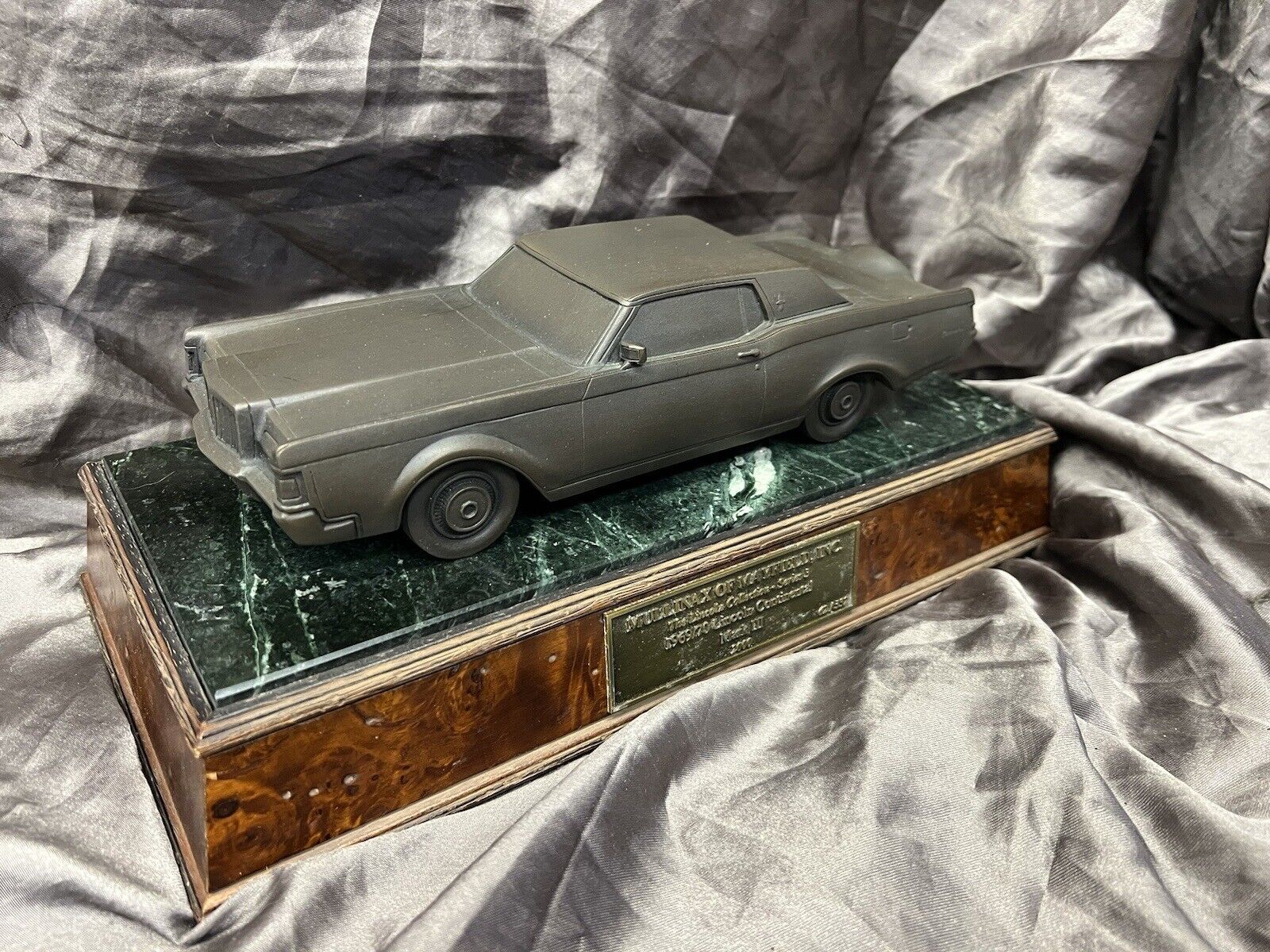 Lincoln Continental Mark III Marble Mounted Dealer Award ￼Promo 1969 70 Mullinax