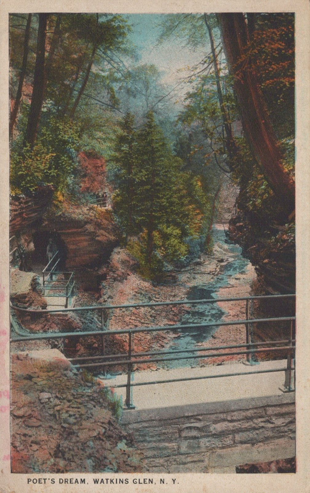 Whiteborder Vintage Postcard
