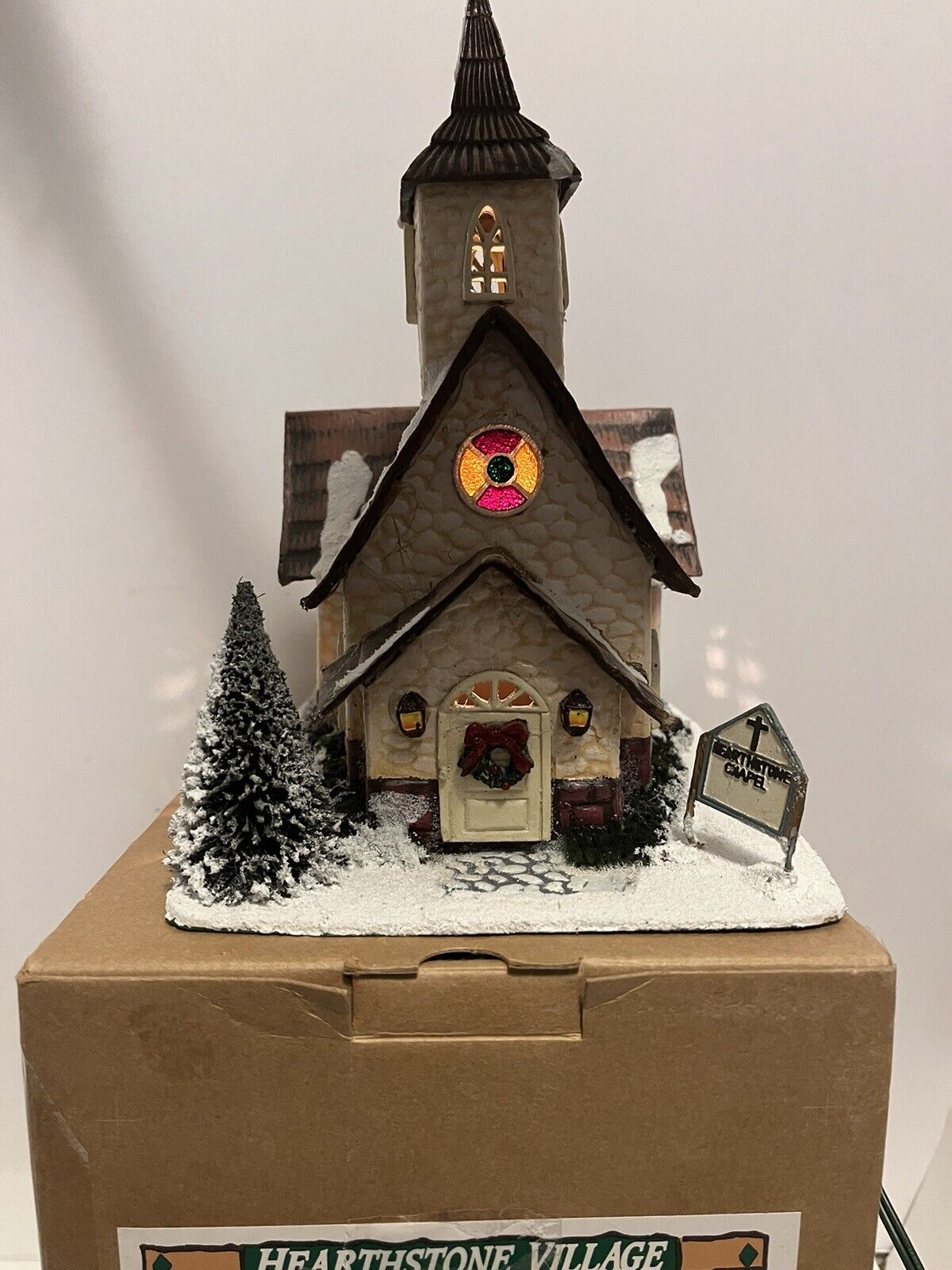Vintage Lighted Silvestri Hearthstone Chapel Village Collection Church w/ Box