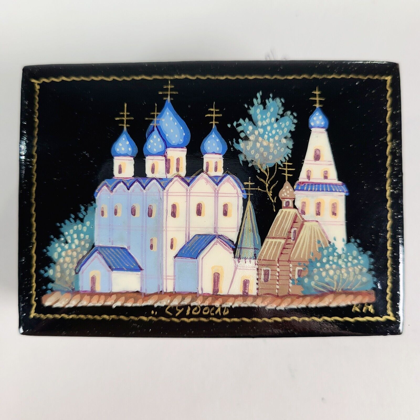 Vintage Handpainted Russian Lacquer Box Signed Beautiful Churches Details Black