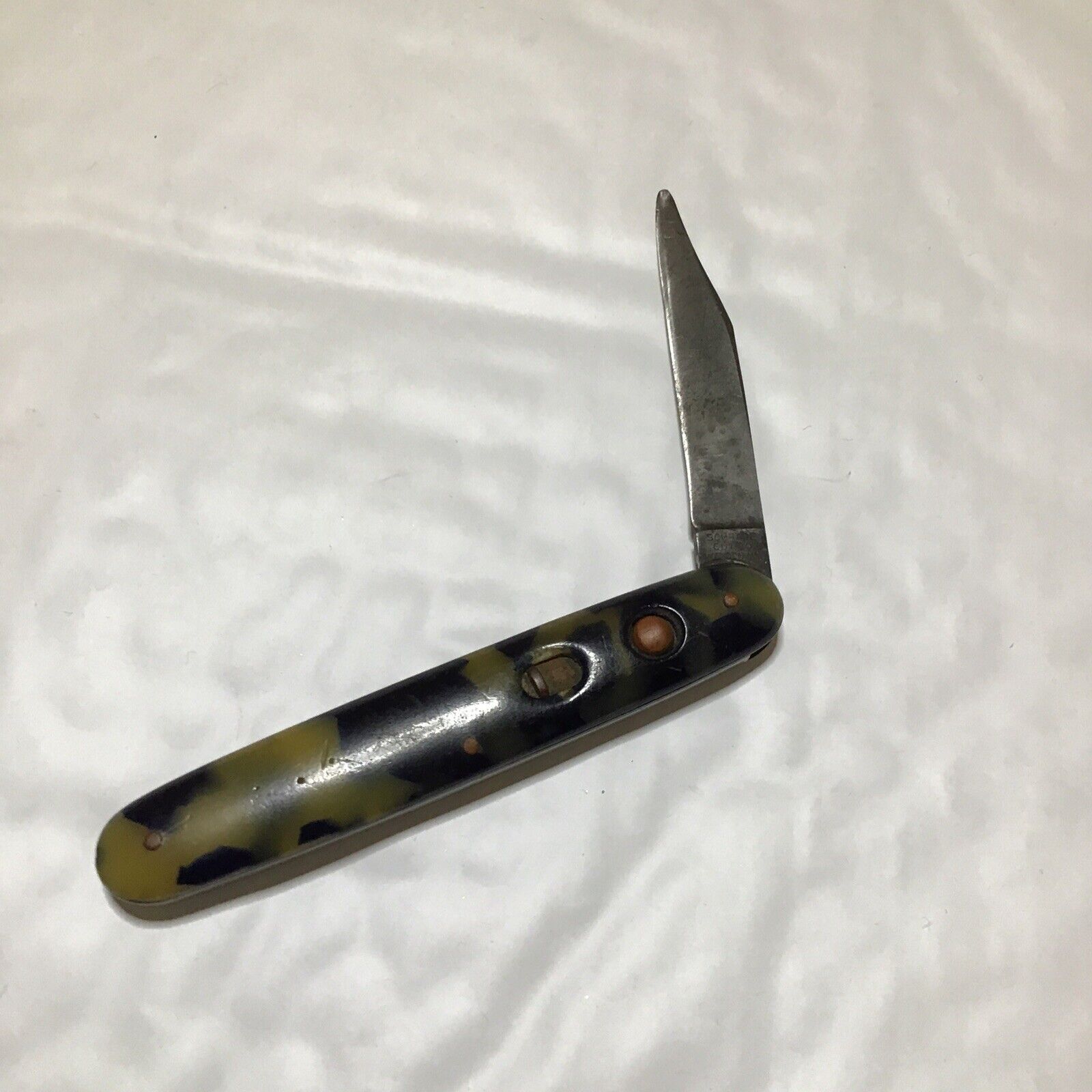 SCHRADE CUT. Co. WALDEN N.Y. 1 BLADE POCKET KNIFE Multi Colored. USED