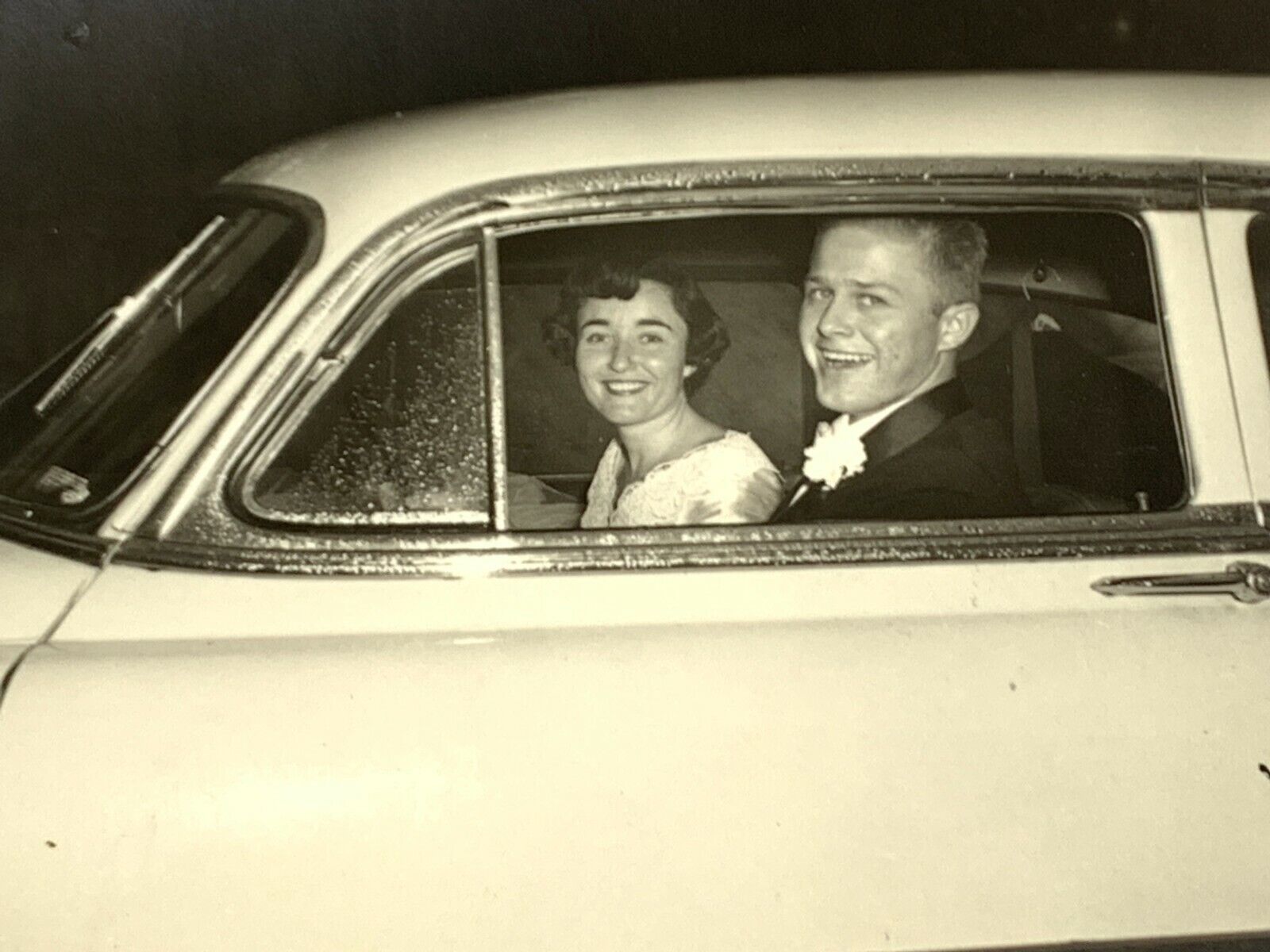 AdH) Photograph 5x7 Couple POV Inside Old Car Driving To Prom Night