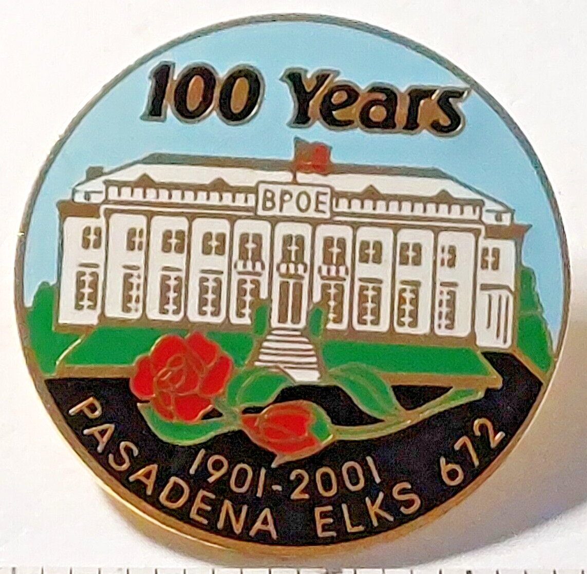 ELKS BPOE #672 Pasadena CA 100 Years 1901-2001 Lapel Pin