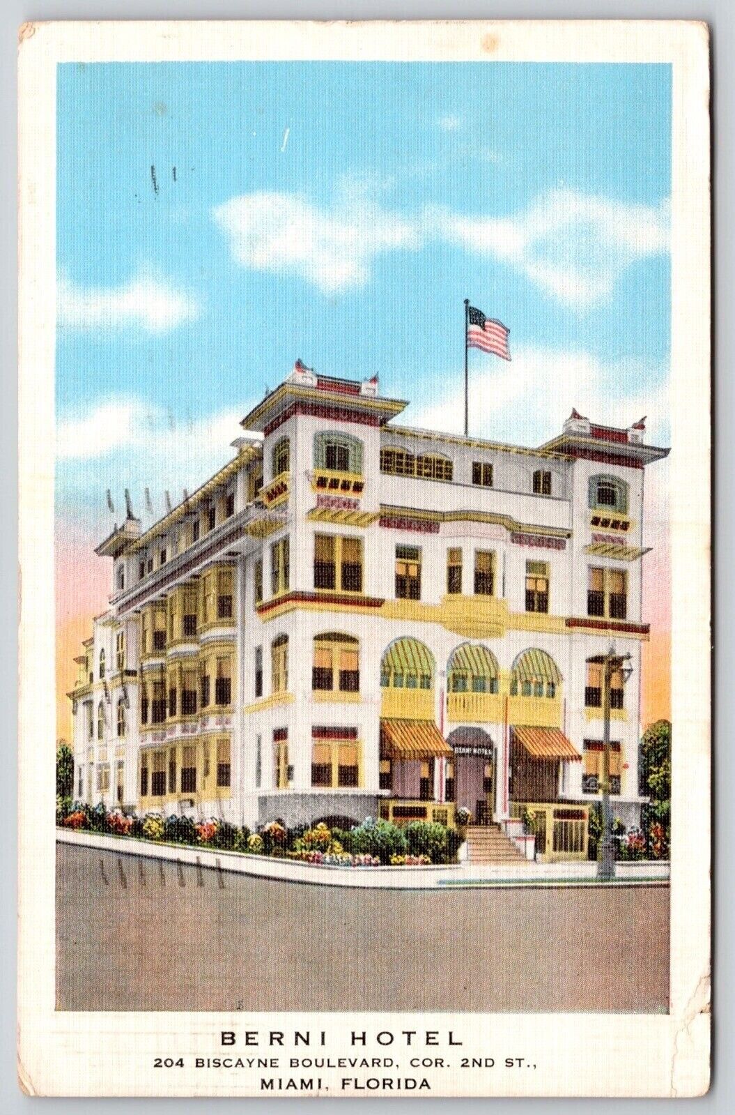 Florida Miami Berni Hotel American Flag Street View Linen Vintage WOB Postcard