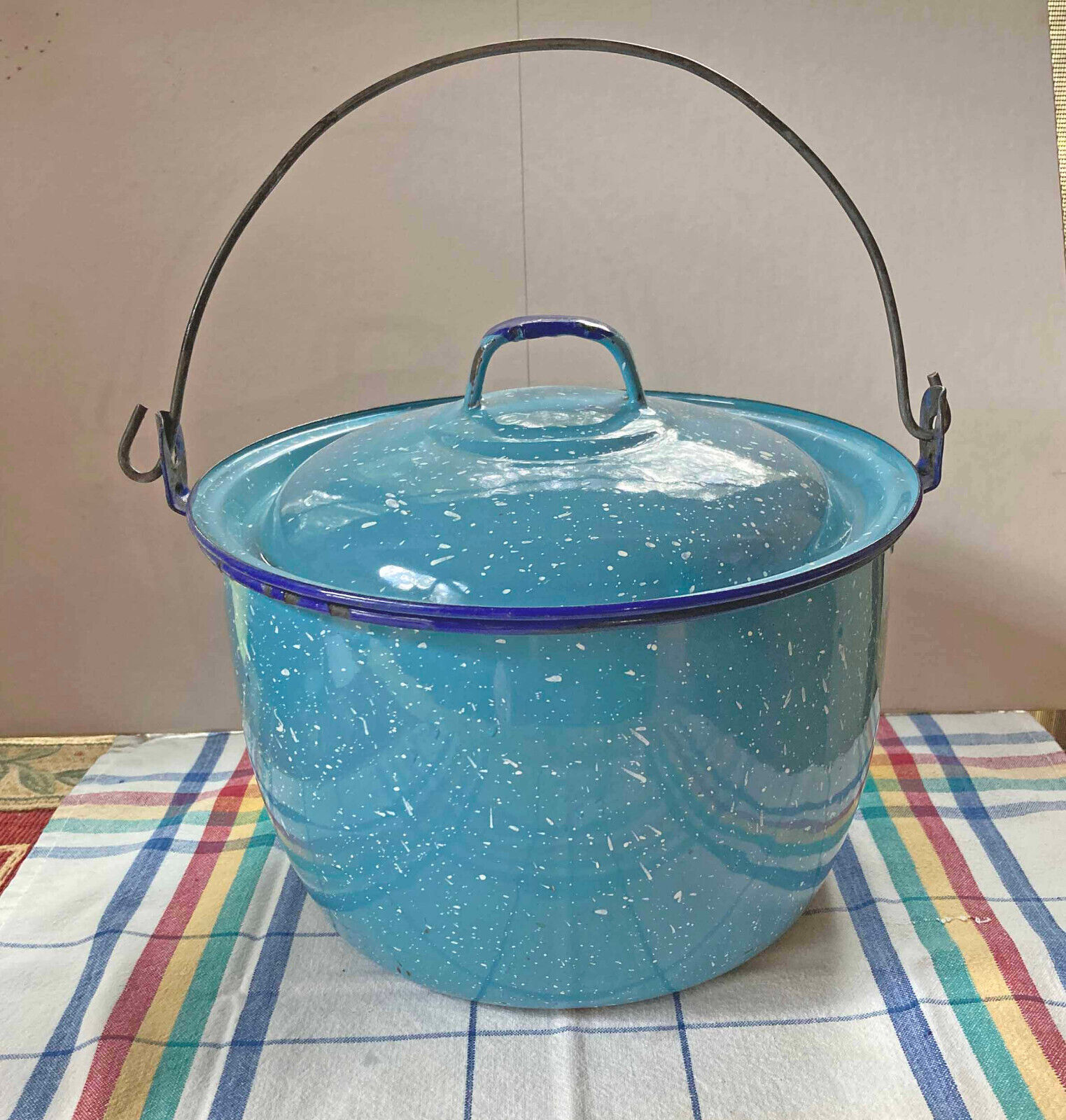 Enamelware Vintage Bucket w Handle & Lid Turquoise Blue