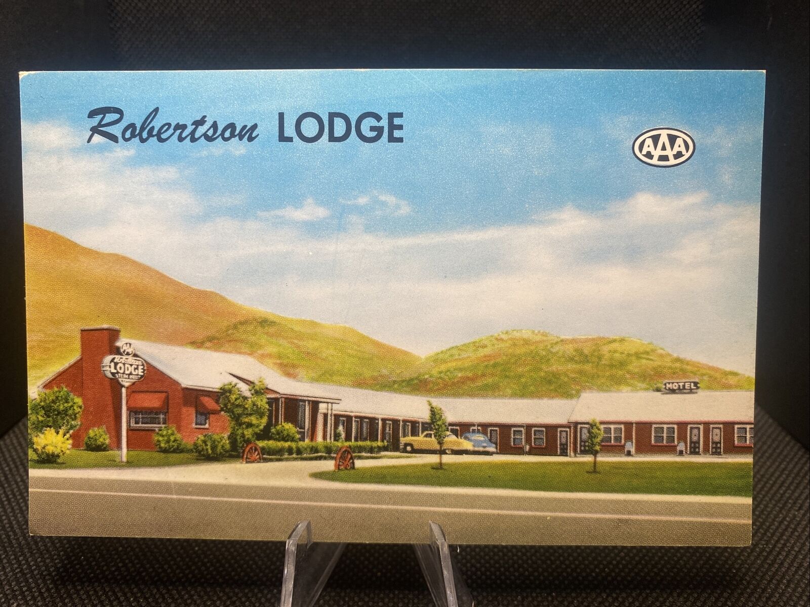POSTCARD: Robertson Lodge Nephi Utah L8