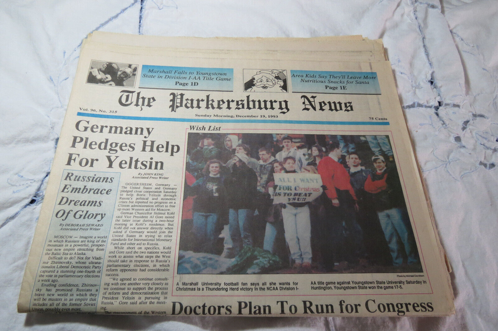 The Parkersburg News Sunday December 19, 1993 WV Newspaper  Marshall Fans Cover