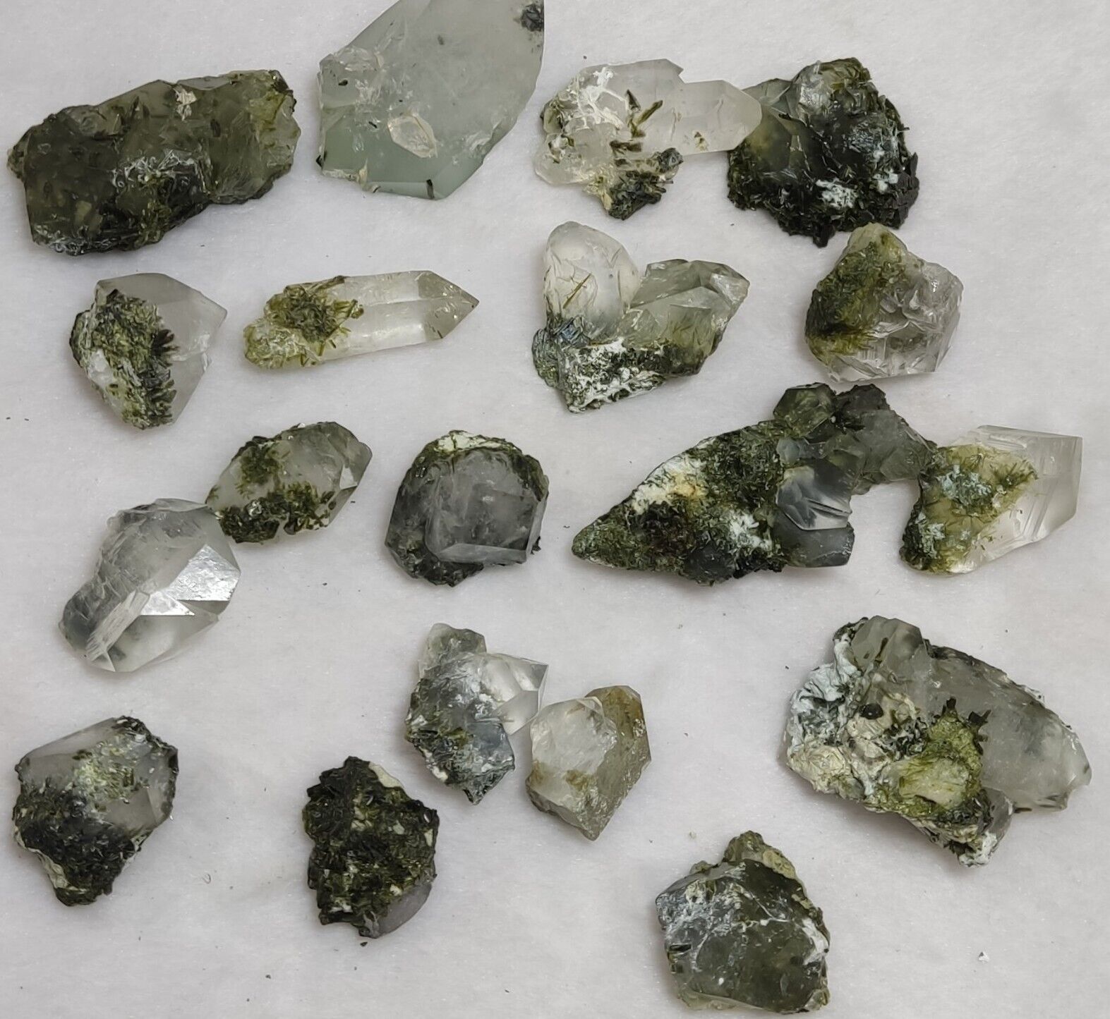An Aesthetic lot of terminated epidote included Quartz crystals 260 grams