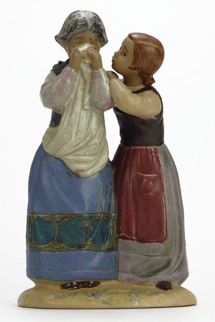 Lladro Comforting Her Friend  Ladro Figurine Girls Gres Mint
