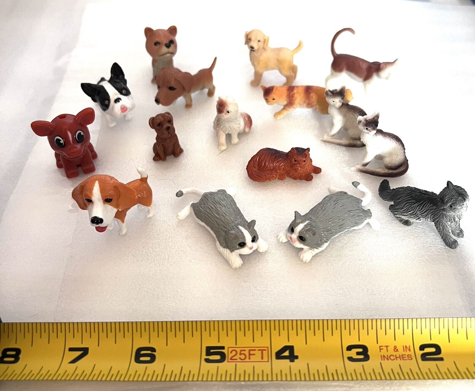 Cats And Dogs Mini Plastic Toys - 16 Pieces