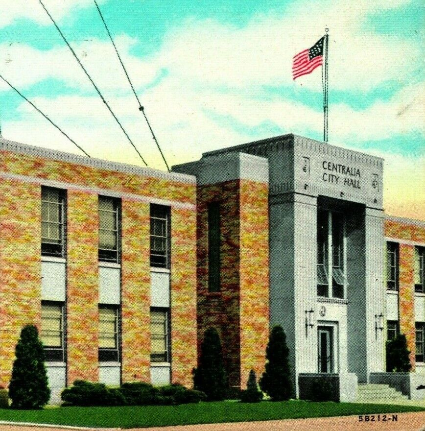 Centrailia City Hall Centralia Illinois IL 1951  Vtg Linen Postcard 