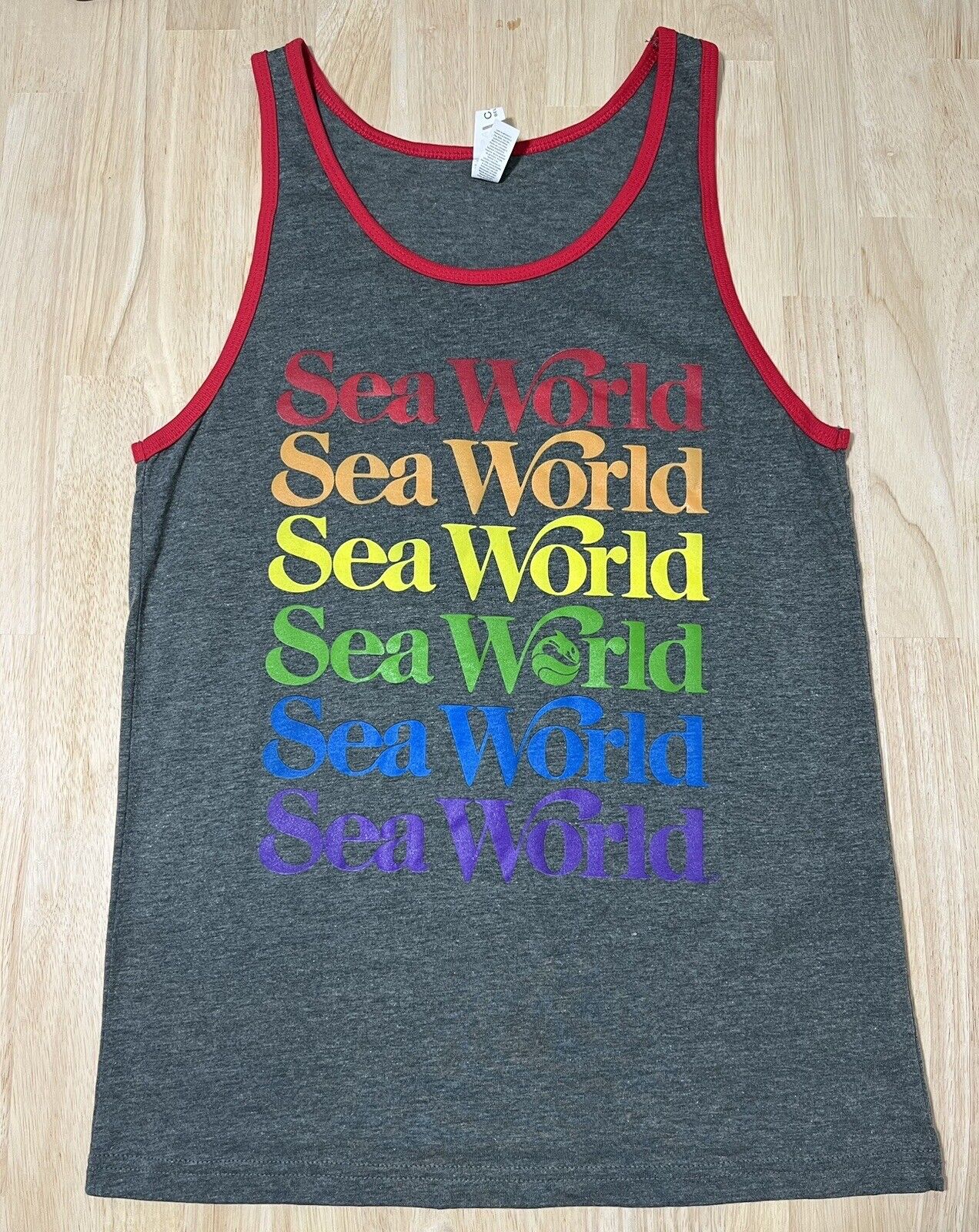 (S) SEA WORLD Rainbow Logo ADULT Tank Top Colorful Soft Shirt NWOT