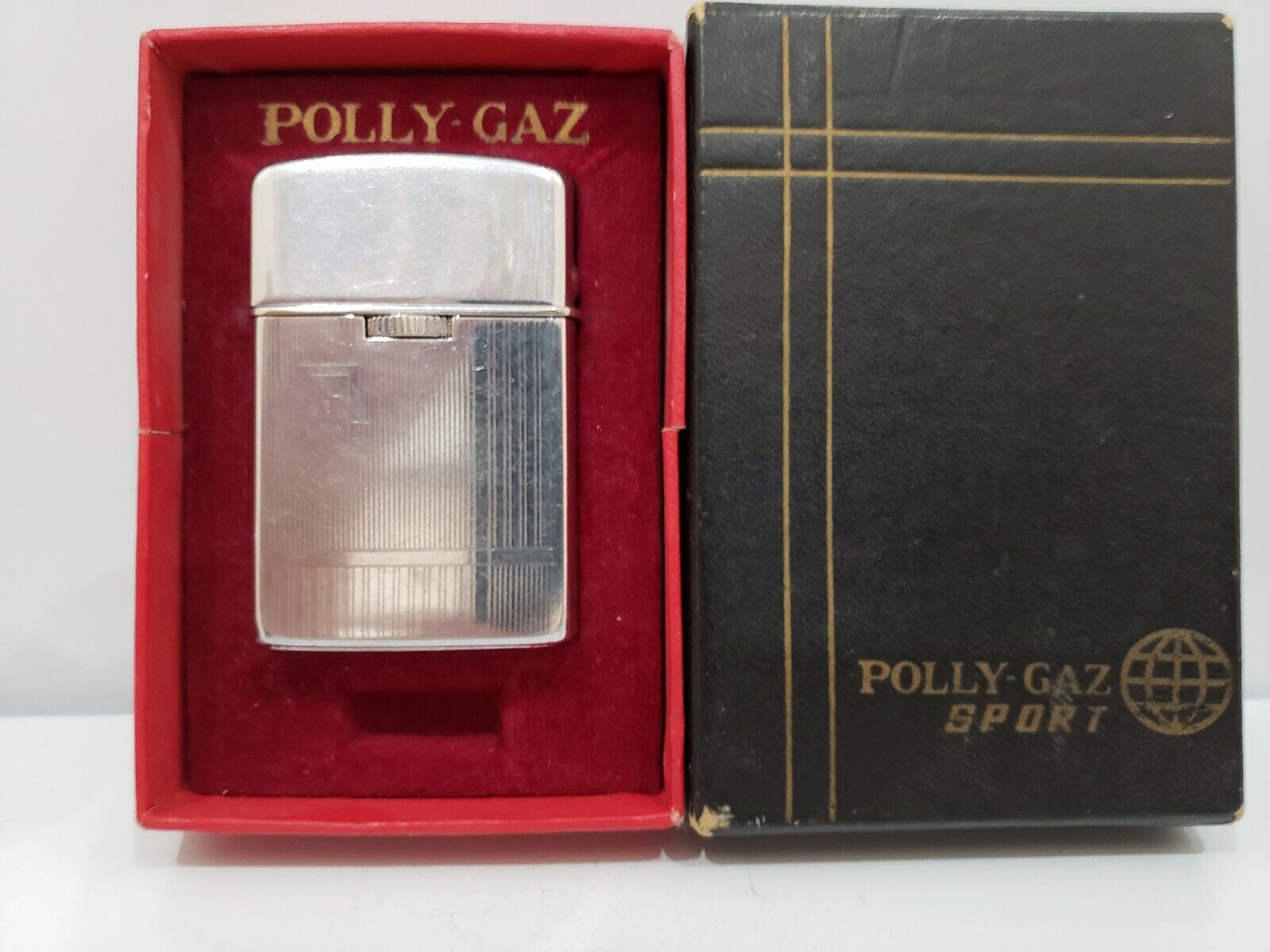 Vintage POLLY-GAZ SPORT Silver Tone  Lighter WORKS  Retro / ORIGINAL BOX  580/24