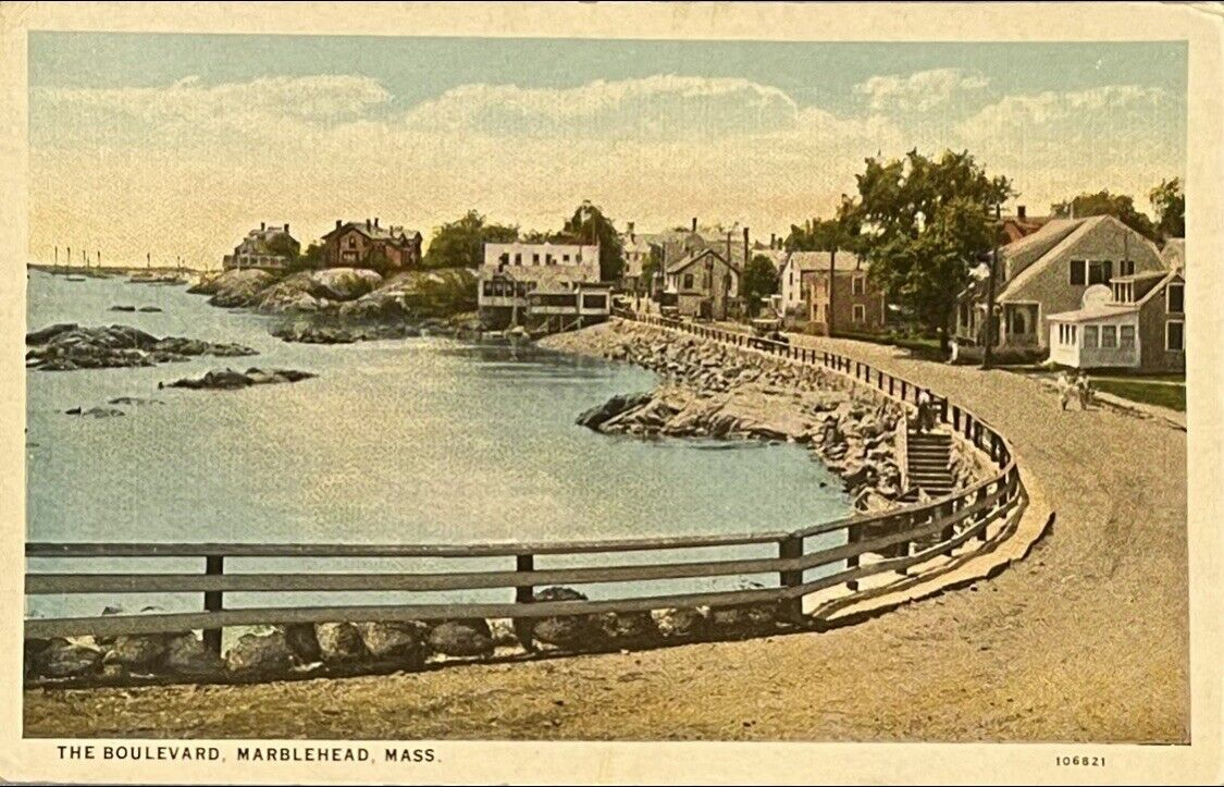 The Boulevard, Marblehead, MA, Vintage Postcard. Q027