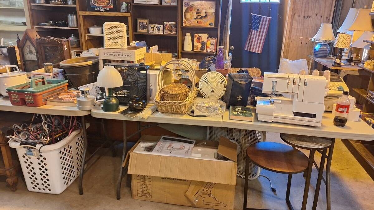 Estate liquidation Lot, assorted old & new items-assorted mix- see details below