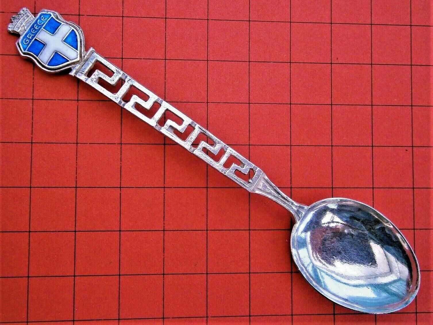 SC53*) Vintage 800 solid silver Greece key flag souvenir Collectors spoon 