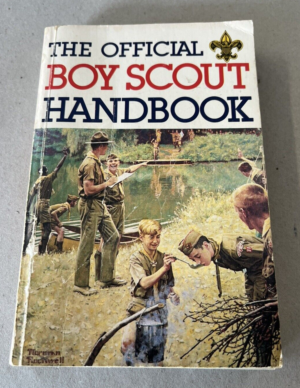 THE OFFICIAL BOY SCOUT HANDBOOK BY WILLIAM BILL HILLCOURT PAPERBOOK