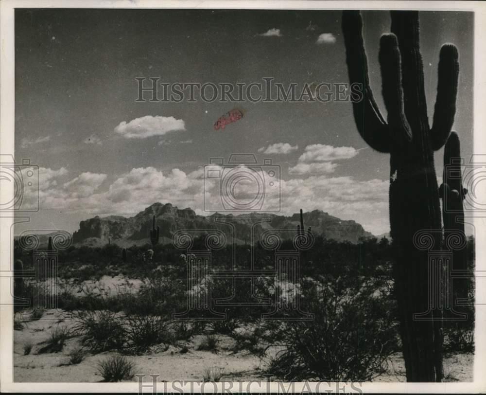 1949 Press Photo Legendary site of Lost Dutchman Mine in Superstition Mountains