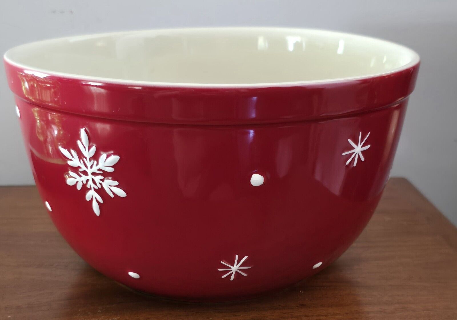 Longaberger Falling Snowflakes Large Bowl