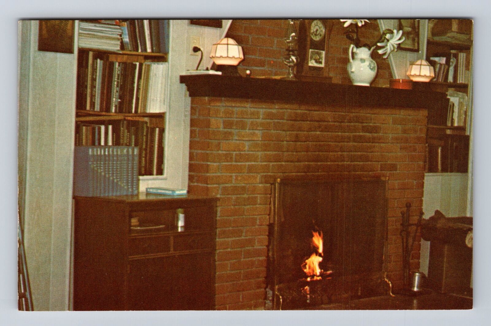 Onekama MI-Michigan, Little Eden Camp, Lounging Room, Vintage Souvenir Postcard