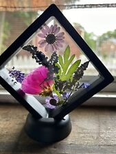 Miniature floating frame/dried flowers picture
