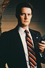 KYLE MACLACHLAN TWIN PEAKS 24x36 inch Poster IN SUIT HOLING RECORDER picture