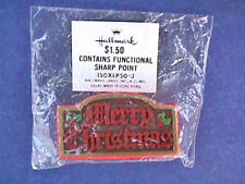Hallmark PIN Christmas Vintage SIGN MERRY WOOD LOOK Nostalgic 1978 Brooch MIP picture