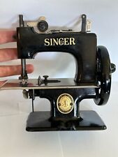 Vintage Singer No 20 Mini Sewing Machine Kids SewHandy Black  picture
