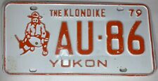 VINTAGE 1979 YUKON CANADA LICENSE PLATE - GOLD PANNING - TAG #AU86 picture