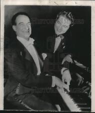 1954 Press Photo Pianist Liberace with Comedian Victor Borge - lrx17338 picture