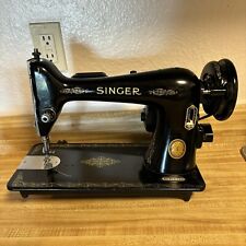 Singer 1950’s Vintage Sewing Machine - MODEL 66 - WORKING Pristine AL366126 picture