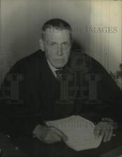 1960 Press Photo J. Robert Johnson, Schoharie County Judge, New York - tua46245 picture