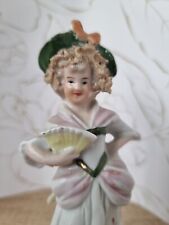 Vintage Lady Figurine Unmarked 7 in picture