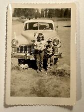 Vintage Photo Children Chevrolet Deluxe Styleline Oregon License Plate 1950’s picture