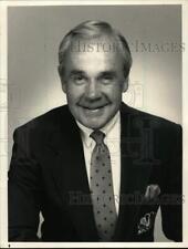 1990 Press Photo Dick Enberg of NBC Sports, Play-by-play - lrp25531 picture