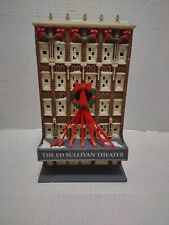 Dept. 56 2004 Christmas In The City Ed Sullivan Theater #56.59233 CBS Very Nice  picture